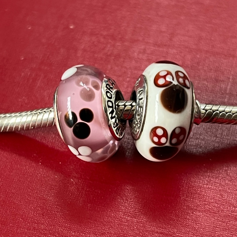 Pandora Disney murano charms
